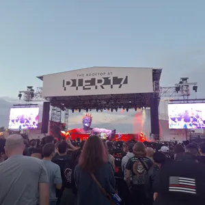 concert photo